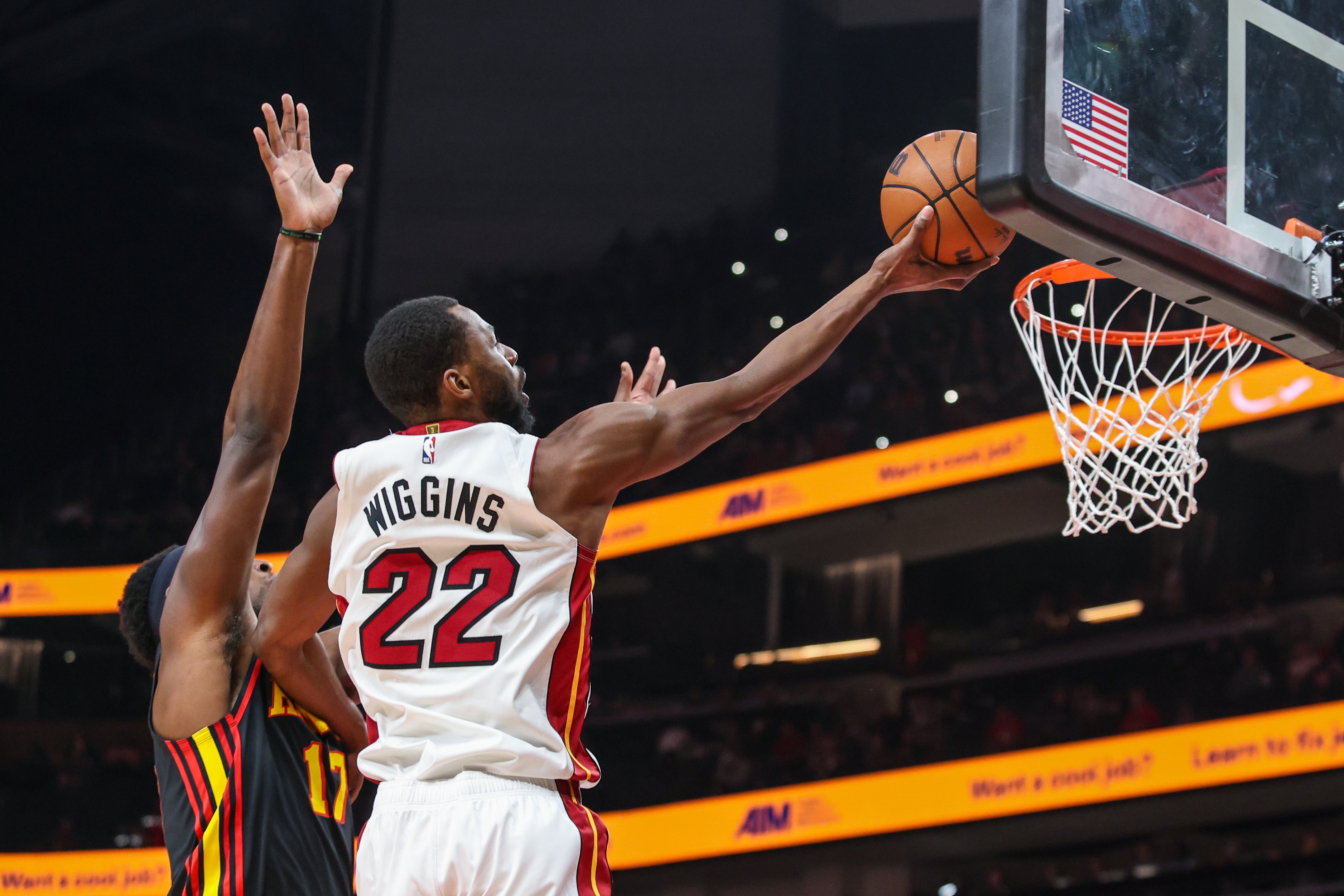 哈克斯：维金斯攻防两端都带来了实质性影响 他球商很高经验丰富